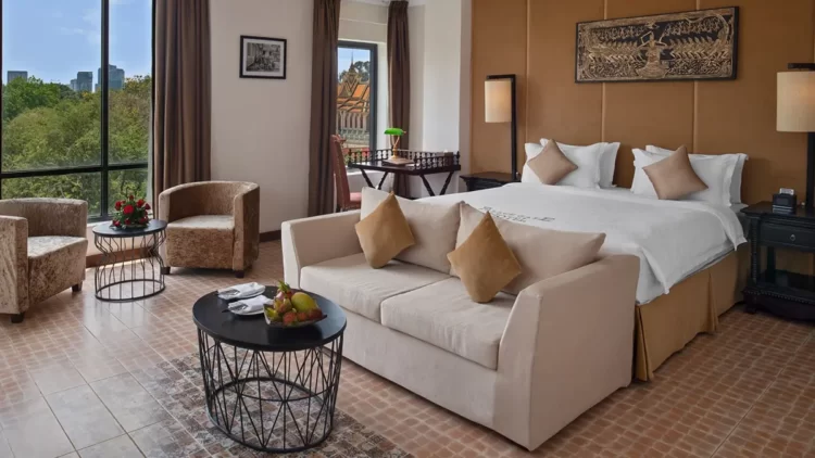 palace gate hotel and resort phnom penh